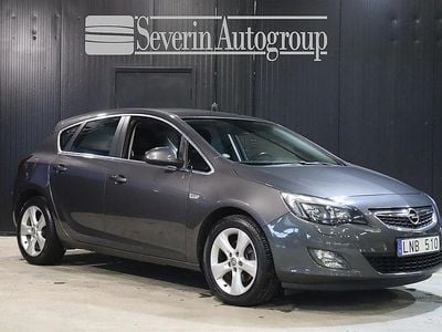 Grå Begagnad 2010 Opel Astra Enjoy Halvkombi | 69 900 kr (Lite dyr)