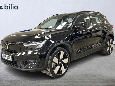 Svart Begagnad 2022 Volvo XC40 Plus SUV | 349 900 kr (Superpris)