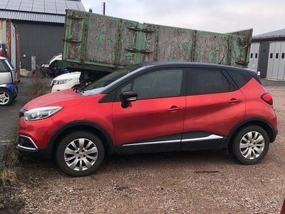Metallic Begagnad 2016 Renault Captur SUV | 40 000 kr