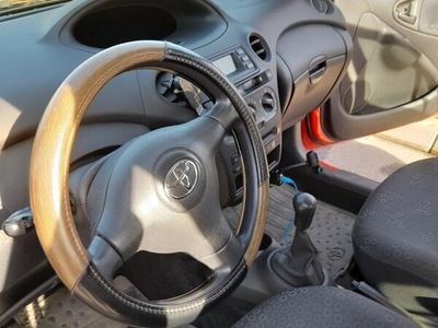 begagnad Toyota Yaris 5-dörrar 1.0 VVT-i