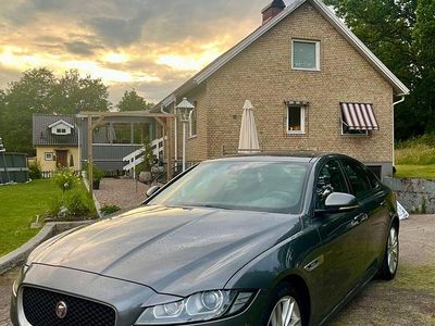 Metallic Begagnad 2017 Jaguar XF R-Sport | 152 000 kr