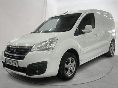Vit Begagnad 2016 Peugeot Partner Minibuss | 60 000 kr (Bra pris)