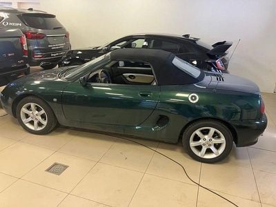 Grön Begagnad 2000 MG F Cab | 50 000 kr