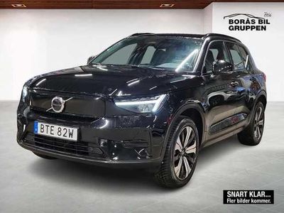 Svart Begagnad 2023 Volvo XC40 Core SUV | 309 000 kr
