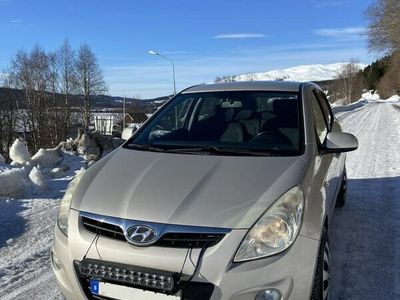 begagnad Hyundai i20 5-dörrar 1.6 CRDi Euro 4 116HK inkl led ramp