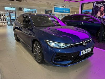 Blå Ny 2026 VW Passat Kombi | 573 500 kr (Lite dyr)