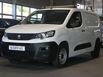 Vit Begagnad 2021 Peugeot Partner Minibuss | 179 000 kr (Lite dyr)