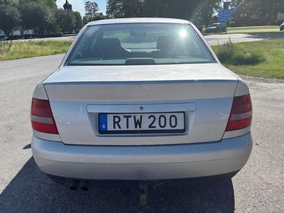 Begagnad Audi A4 180 HK (132 kW) 2001 Sedan