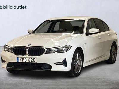 Vit Begagnad 2020 BMW 330 Sport Line Sedan | 219 900 kr (Lite dyr)