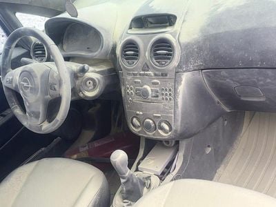Begagnad Opel Corsa 2008 Halvkombi