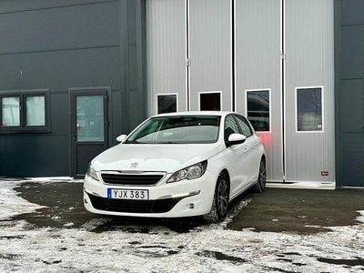 Begagnad Peugeot 308 Active 120 HK (88 kW) 2017 Vit Halvkombi