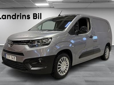 Grå metallic Begagnad 2023 Toyota Proace City City Minibuss | 239 300 kr (Lite dyr)