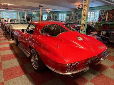 Begagnad Chevrolet Corvette Stingray 500 HK (367 kW) 1963 Röd Cab