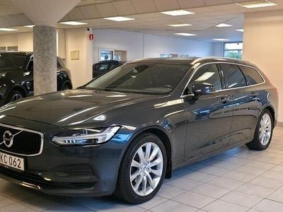 Begagnad Volvo V90 Momentum 190 HK (139 kW) 2018 Grå Kombi