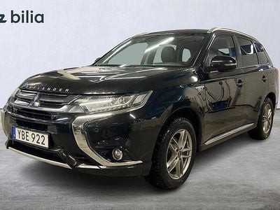 Begagnad Mitsubishi Outlander P-HEV 121 HK (88 kW) 2015 Svart SUV