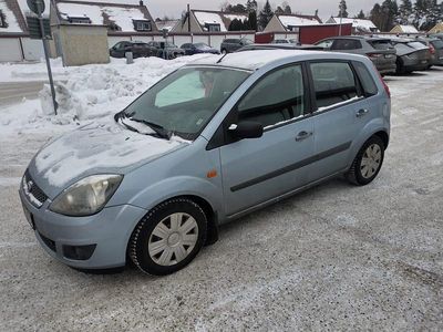 Begagnad Ford Fiesta 2007 Halvkombi