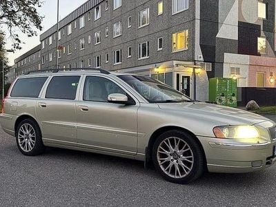 Begagnad 2007 Volvo V70 Summum Kombi | 38 500 kr (Marknadspris)