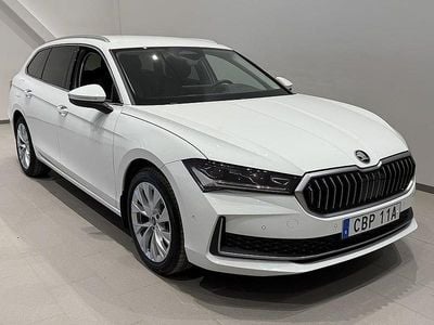 Begagnad Skoda Superb 2025 Vit Kombi