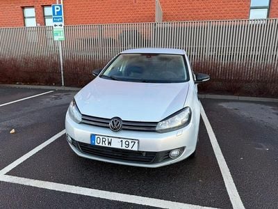 Silver Begagnad 2012 VW Golf VII Halvkombi | 95 000 kr (Marknadspris)