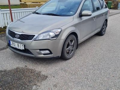 begagnad Kia Ceed Sportswagon CEED _ 1.6 CRDi Euro 5