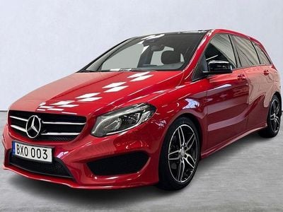 Röd Begagnad 2017 Mercedes B200 Minibuss | 169 900 kr