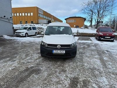 Begagnad VW Caddy 110 HK (80 kW) 2019 Vit Minibuss