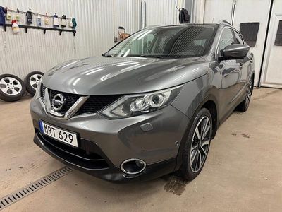 Grå Begagnad 2015 Nissan Qashqai SUV | 129 500 kr (Dyr)