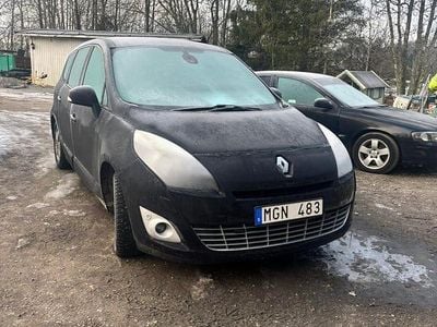 Begagnad 2012 Renault Grand Scénic III Minibuss | 48 900 kr (Marknadspris)