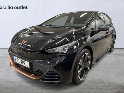 Begagnad Cupra Born e-Boost 169 kW (231 HK) 2024 Svart Halvkombi