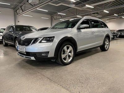 Begagnad Skoda Octavia Scout 150 HK (110 kW) 2018 Silver Kombi