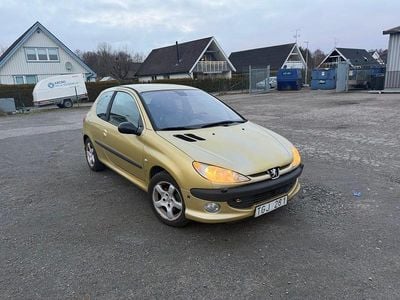 Begagnad 2002 Peugeot 206 Halvkombi | 11 900 kr (Bra pris)