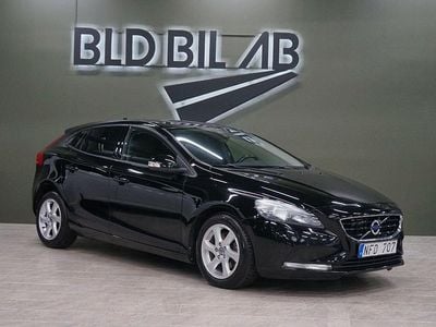 Begagnad Volvo V40 Kinetic 150 HK (110 kW) 2012 Svart Halvkombi