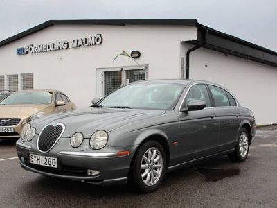 begagnad Jaguar S-Type 2.5 V6 * Nybesiktad * Lågmilare * Skinnklädsel