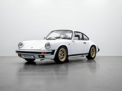 Porsche 911 Carrera