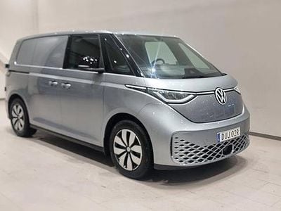 Silver Begagnad 2024 VW ID. Buzz Minibuss | 529 000 kr (Marknadspris)