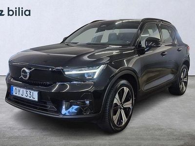 Svart Begagnad 2022 Volvo XC40 Plus SUV | 289 900 kr
