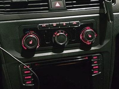 Grå metallic Begagnad 2020 VW Caddy Maxi Life Life Minibuss | 220 000 kr