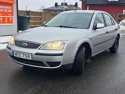 Begagnad Ford Mondeo 145 HK (106 kW) 2005 Halvkombi
