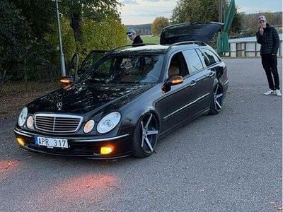 Mercedes E320
