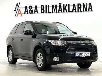 Svart Begagnad 2014 Mitsubishi Outlander P-HEV SUV | 79 900 kr (Marknadspris)