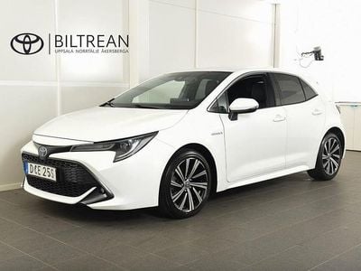 Begagnad Toyota Corolla Style 122 HK (89 kW) 2021 Vit Halvkombi
