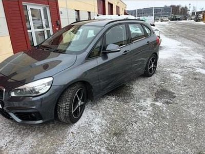 Begagnad BMW 218 150 HK (110 kW) 2016 Mörkgrå metallic Kombi