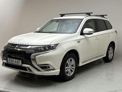 Vit Begagnad 2019 Mitsubishi Outlander SUV | 189 000 kr (Bra pris)