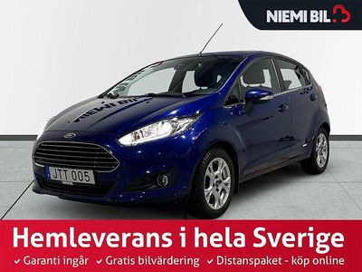 Begagnad Ford Fiesta Titanium 101 HK (74 kW) 2016 Blå Halvkombi