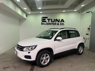 Vit Begagnad 2013 VW Tiguan Track & Field SUV | 134 900 kr (Marknadspris)