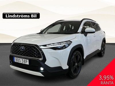 Begagnad Toyota Corolla Cross Executive 200 HK (147 kW) 2022 Vit SUV