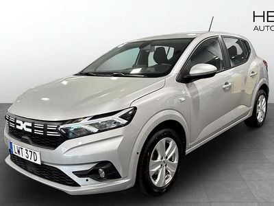 Silver metallic Begagnad 2023 Dacia Sandero Halvkombi | 174 900 kr (Dyr)