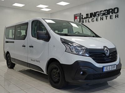 Vit Begagnad 2019 Renault Trafic Minibuss | 289 900 kr
