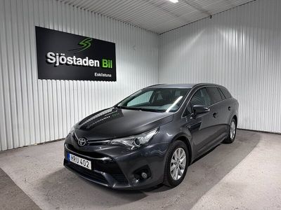 begagnad Toyota Avensis Kombi 1.8 Valvematic Backkamera NAV 2018, Kombi