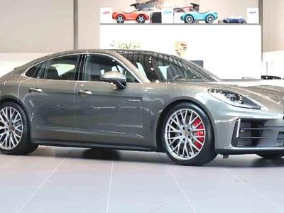 Ny Porsche Panamera 2026 Grön Halvkombi